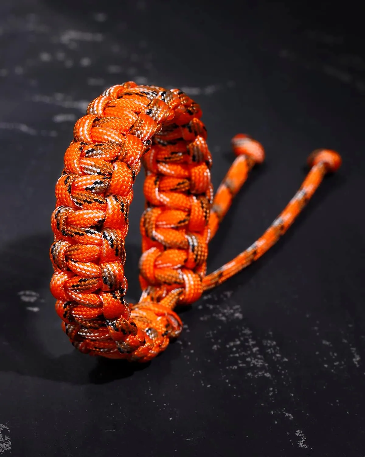 Jewever Paracord Survival Bracelets Braided Paracord Handmade Rope for Couples Men Women Adjustable Size(Set of 2)