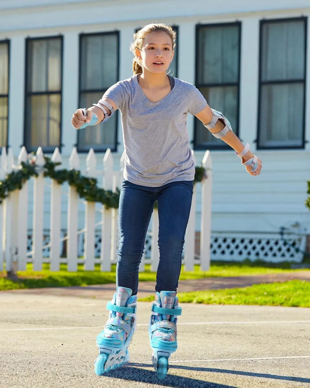 Sportneer 4 Size Adjustable Inline Skates for Girls, Kids Inline Skates Size 12C-9 with Light Up Wheels Roller Blade with Protective Gear Set for Kids Girls Women Beginners Indoor & Outdoor Use